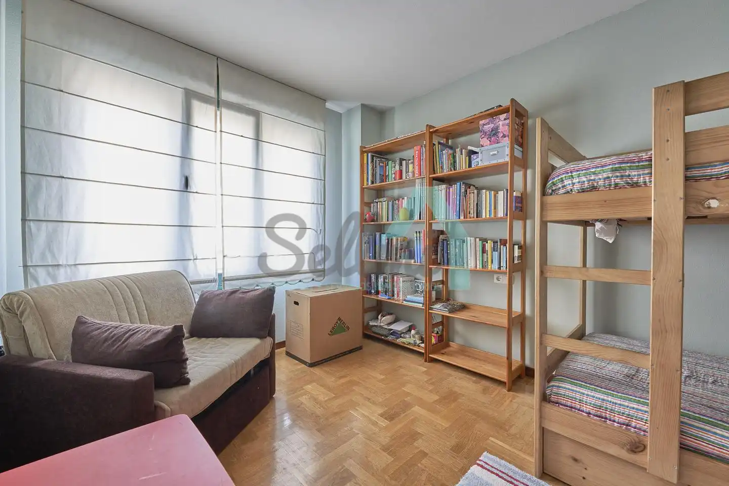 Flat for rent in Corín Tellado, Viesques