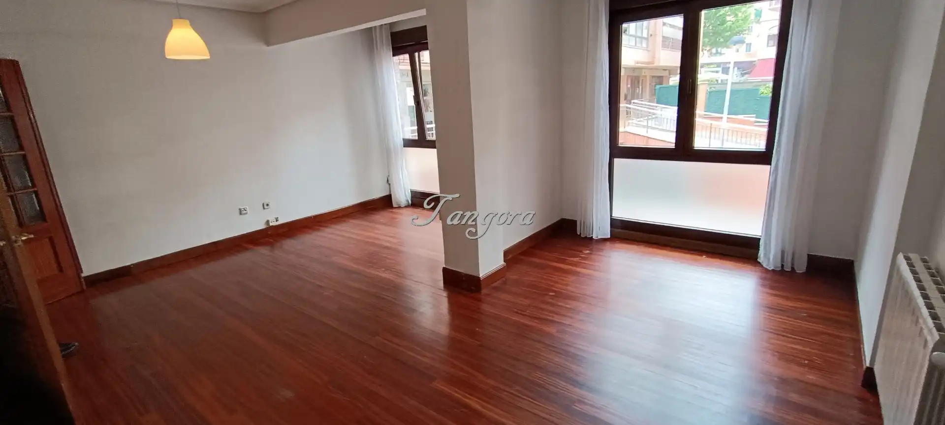 Living room of Flat for sale in Getxo   with Heating, Parquet flooring and Oven