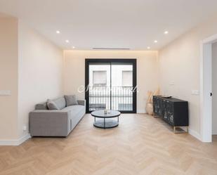Living room of Flat for sale in  Barcelona Capital  with Air Conditioner, Heating and Terrace
