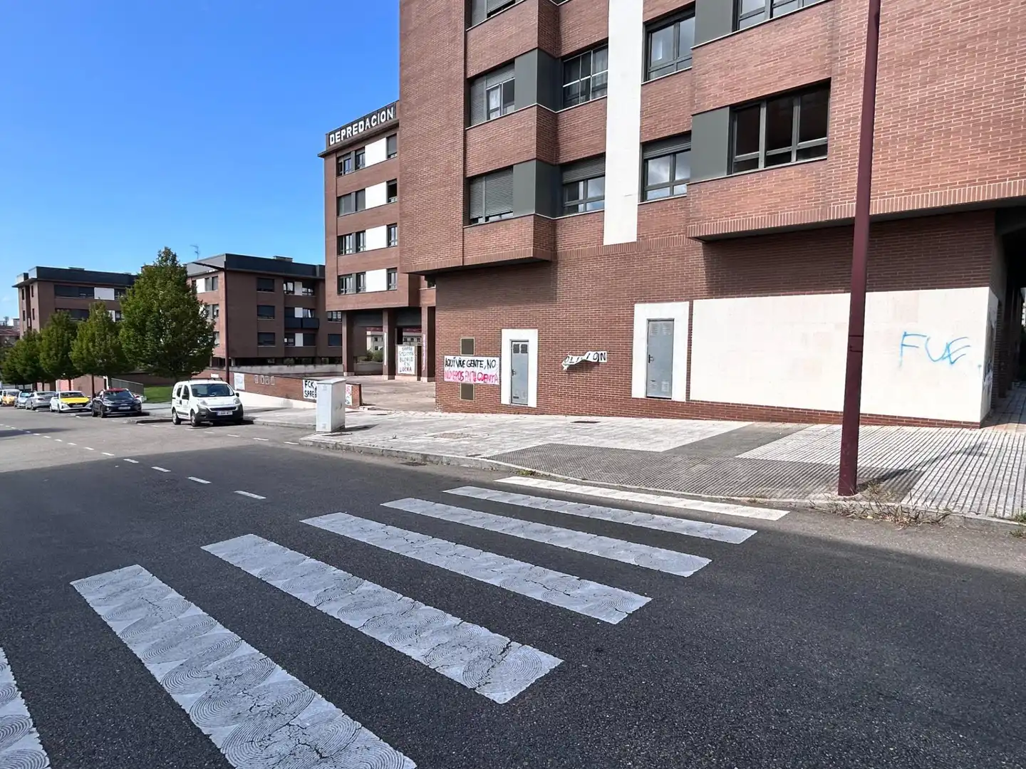 Geschaftsraum zur Miete in Calle Calle Río Piloña, Contrueces