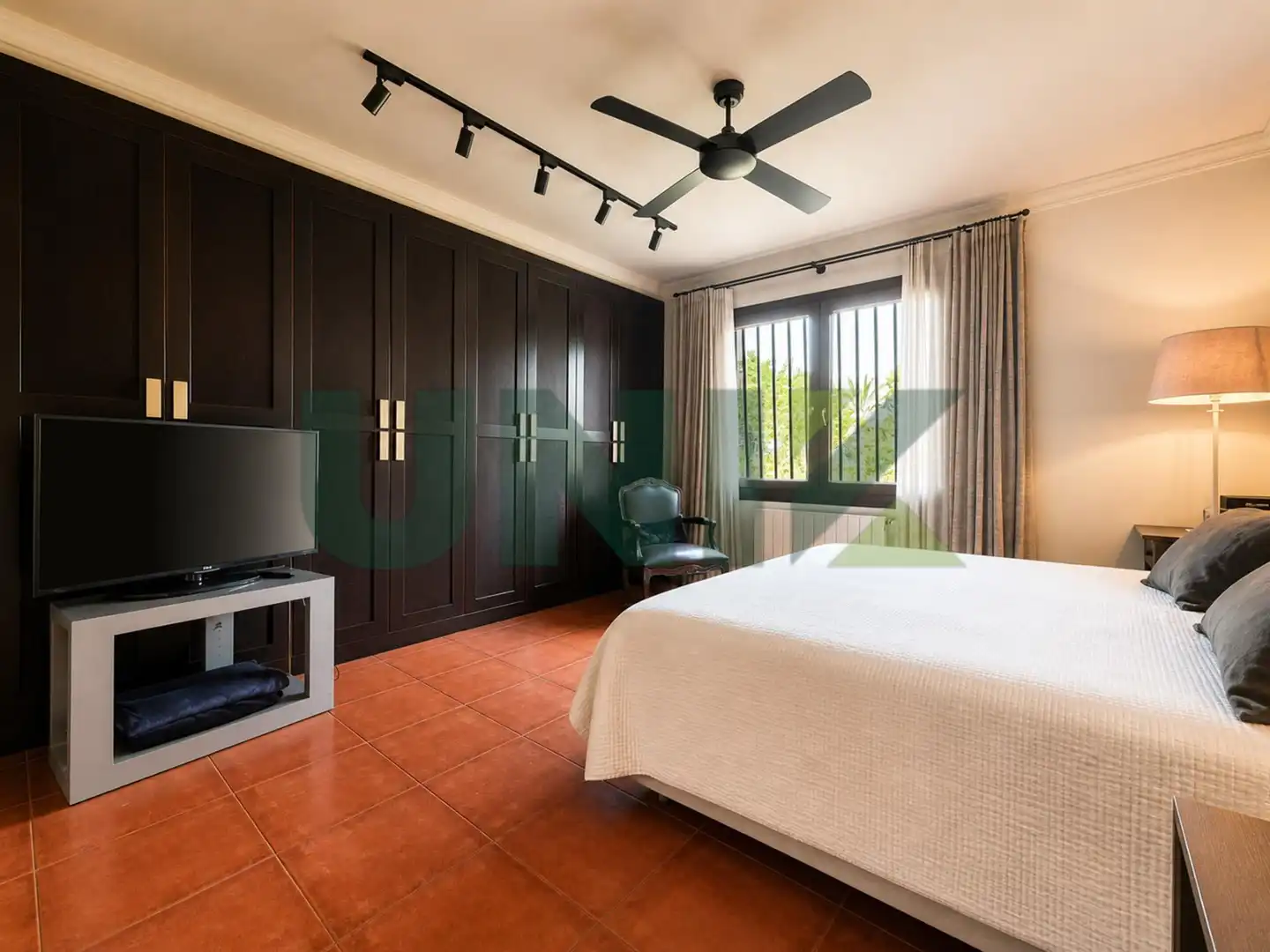 Habitación de Casa o chalet en venta en Petrer con Aire acondicionado, Calefacción y Jardín privado