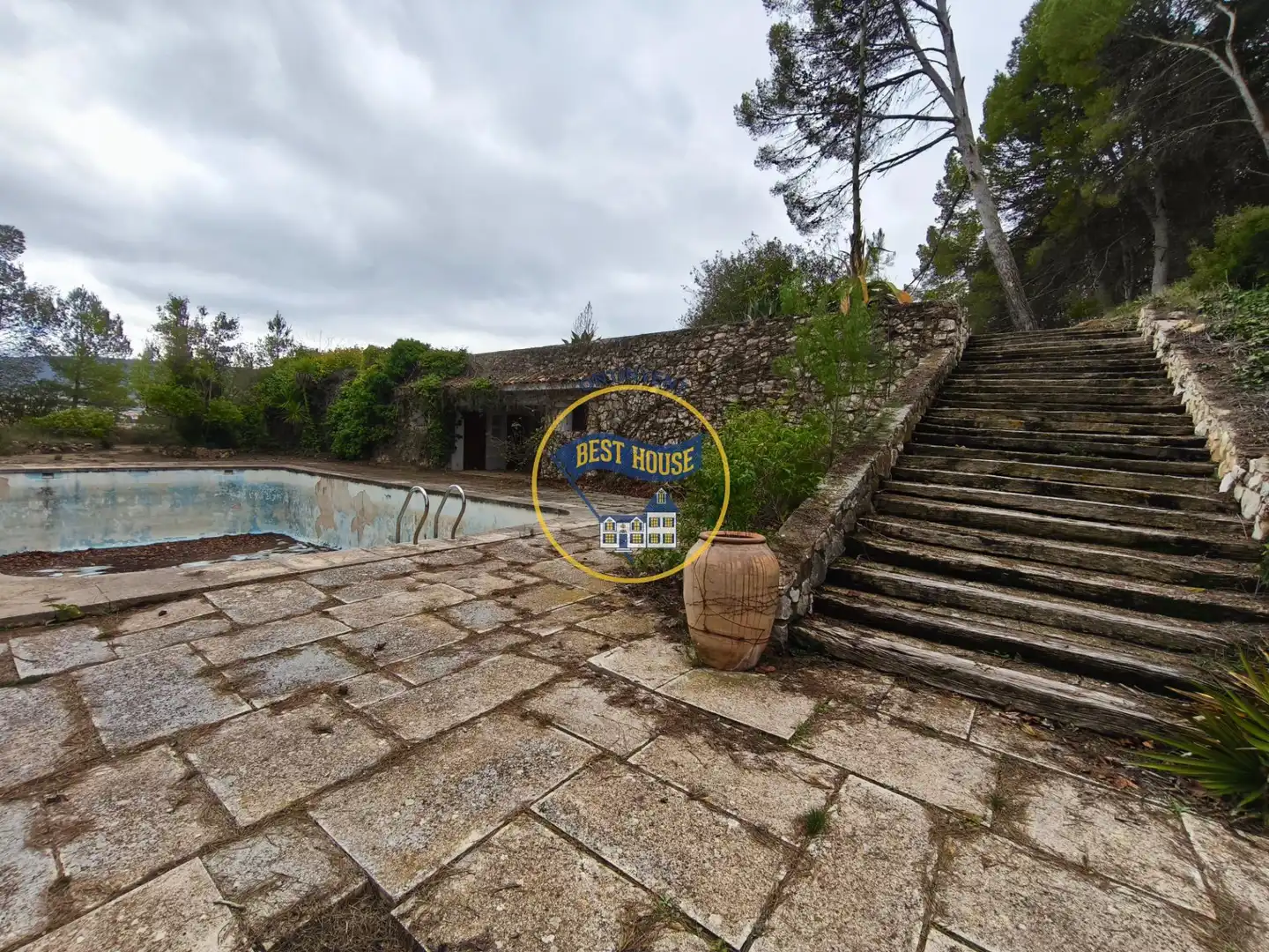 Vista exterior de Casa o xalet en venda en Fontanars dels Alforins amb Jardí privat, Piscina i Moblat