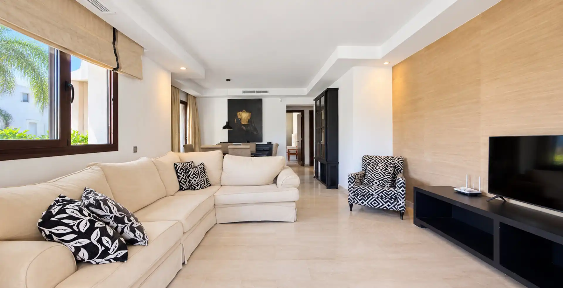 Wohnzimmer von Wohnungen zum Verkauf in Marbella mit Klimaanlage, Terrasse und Schwimmbad