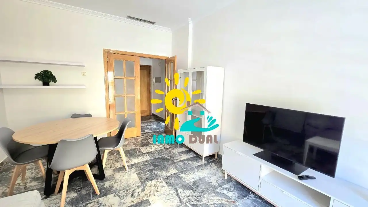 Vista exterior de Apartament de lloguer en Badajoz amb Aire condicionat, Calefacció i Moblat