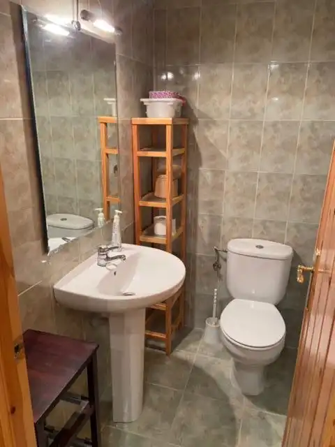 Baño de Dúplex de alquiler en Zaragoza con Aire acondicionado, Calefacción y Terraza