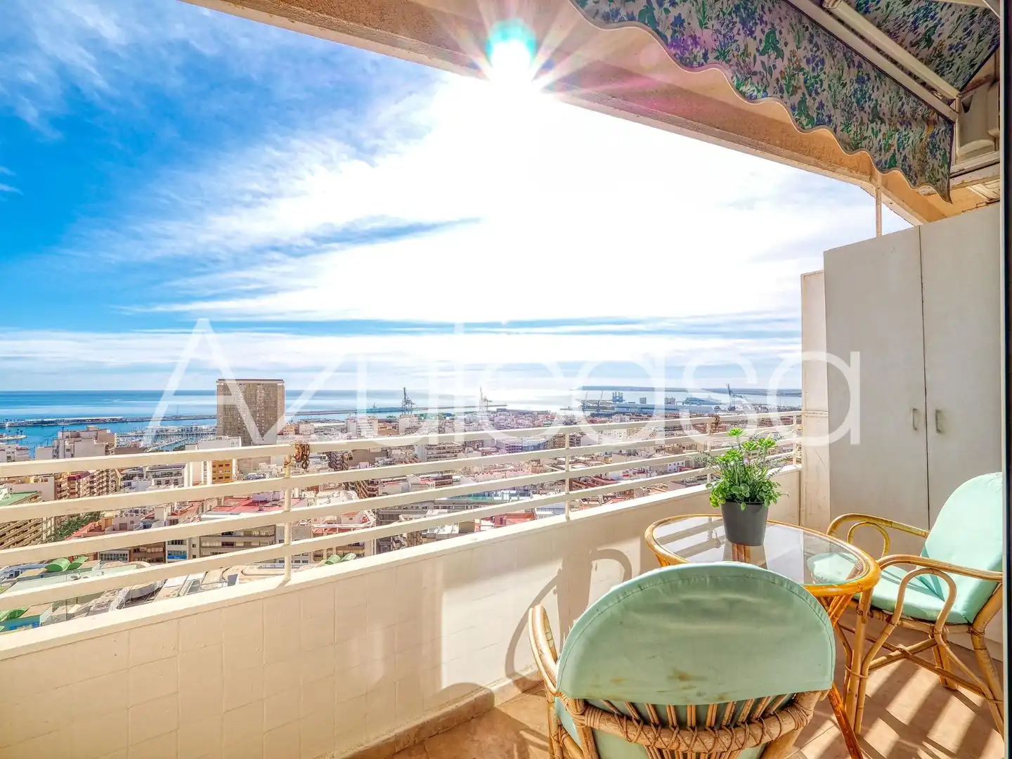 Terraza de Estudio en venta en Alicante / Alacant con Aire acondicionado, Parquet y Terraza