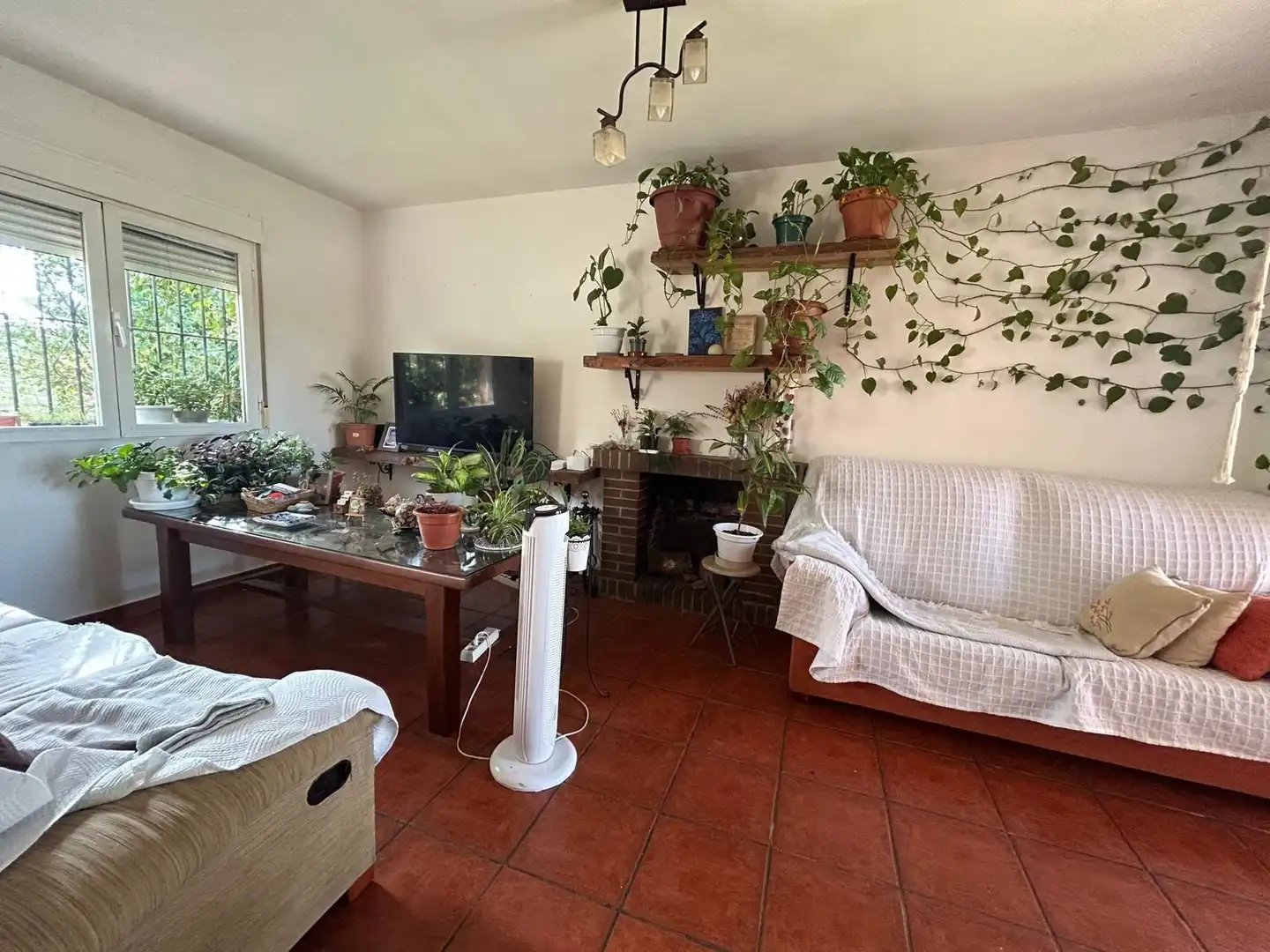 Sala de estar de Casa o chalet en venta en San Román de los Montes con Calefacción, Jardín privado y Piscina
