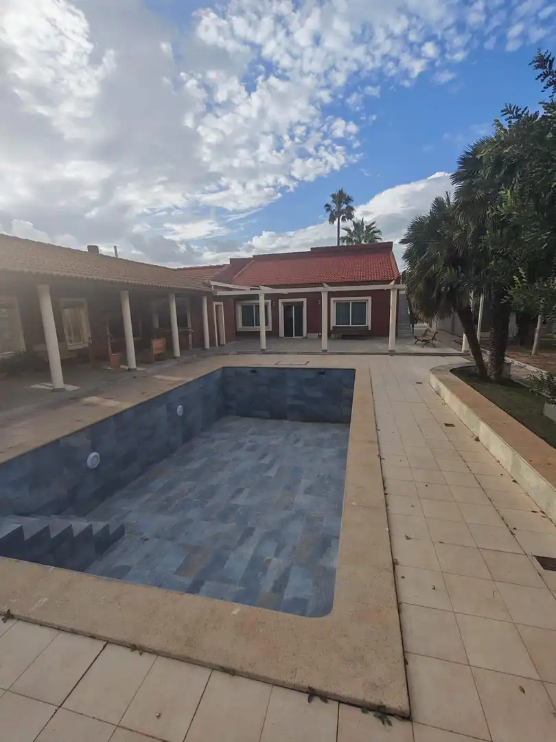 Piscina de Finca rústica en venda en Murcia