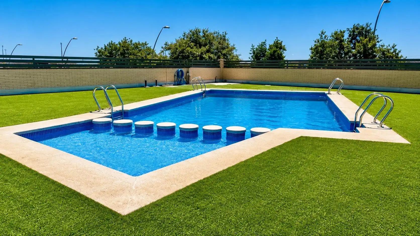 Piscina de Planta baja en venta en Paterna con Aire acondicionado, Calefacción y Jardín privado