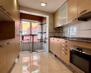Cuina de Pis en venda en A Coruña Capital  amb Calefacció, Terrassa i Moblat