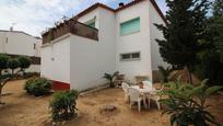 Vista exterior de Casa o xalet en venda en Torredembarra amb Aire condicionat, Calefacció i Jardí privat