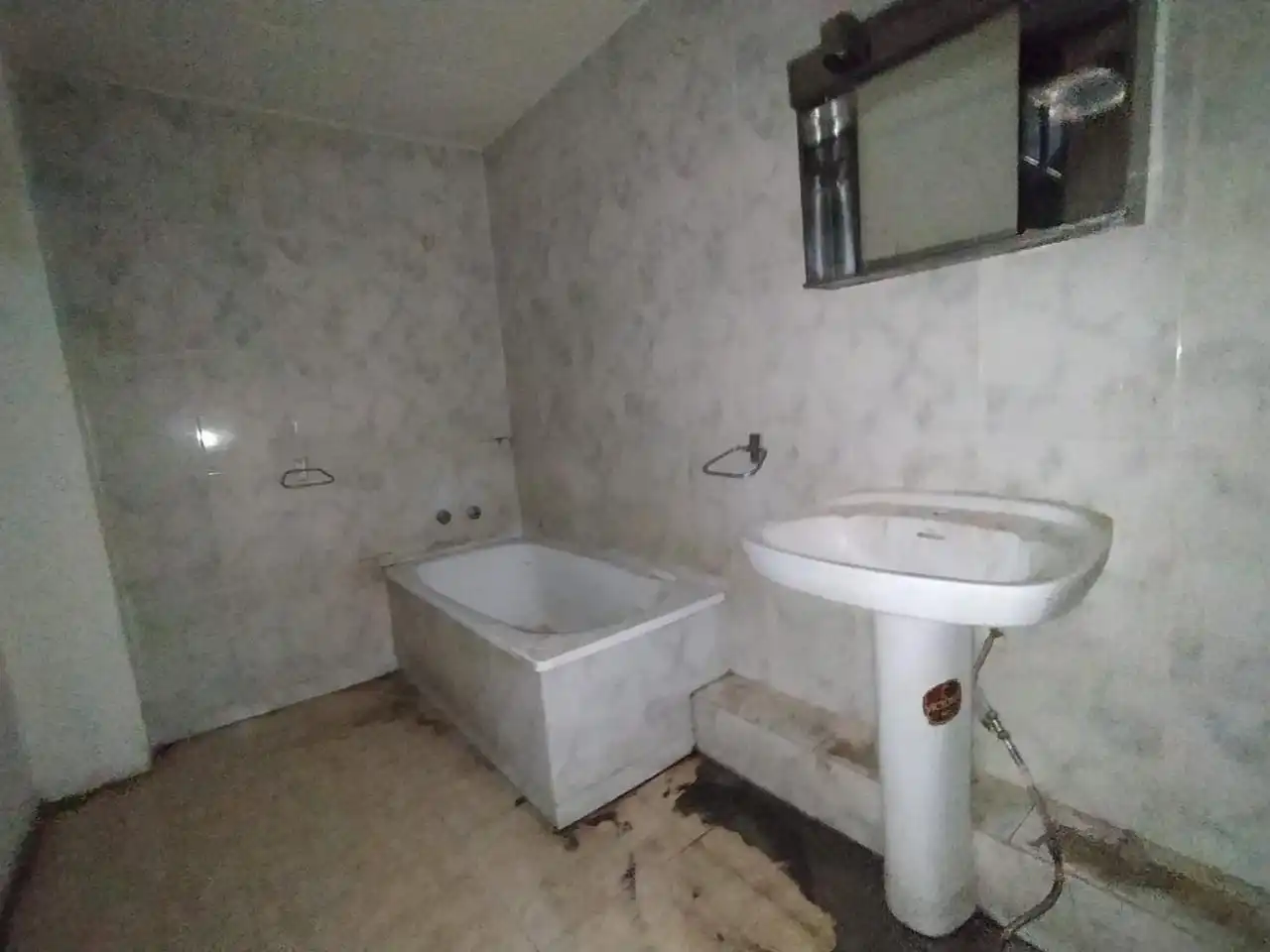 Bathroom of Flat for sale in Lleida