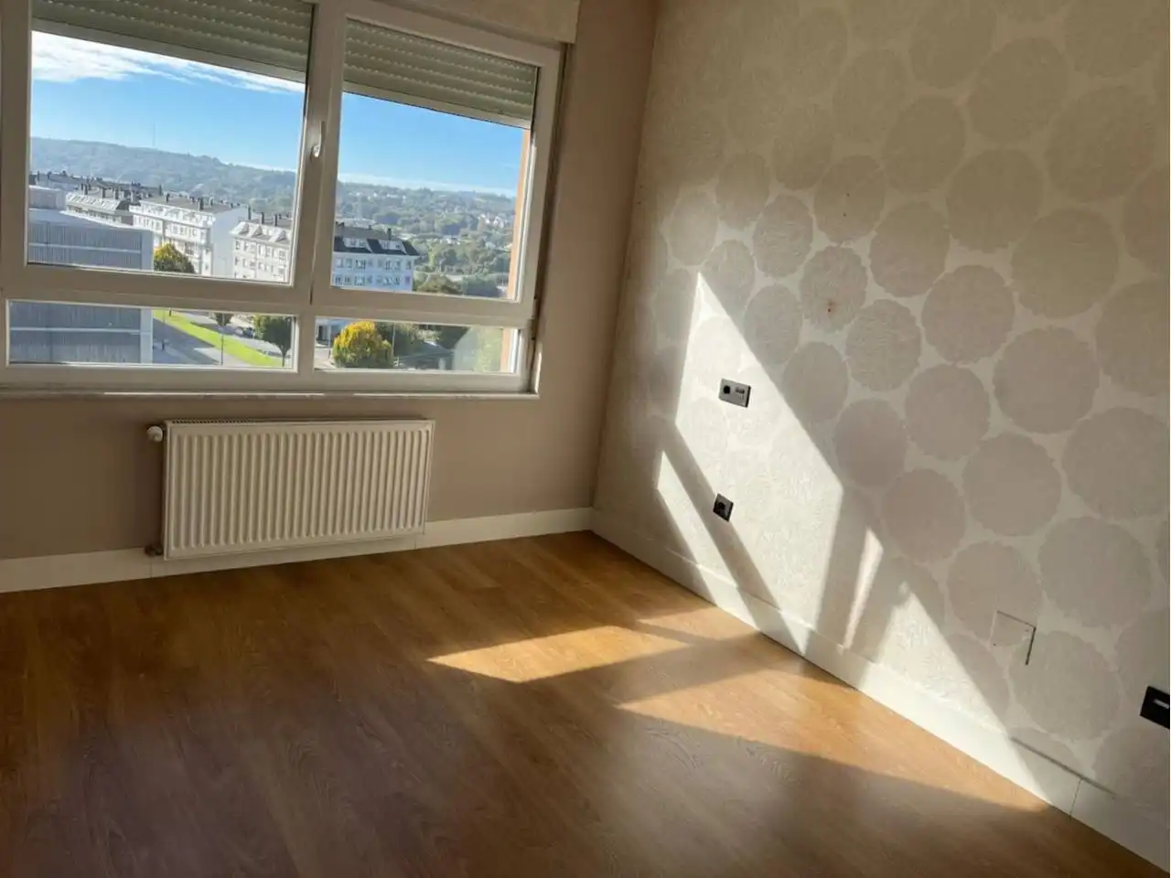Habitación de Dúplex en venta en Lugo con Calefacción, Terraza y Trastero