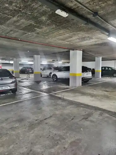 Aparcament en venda a Calle Francisco Tomás y Valiente 1, imagen 3