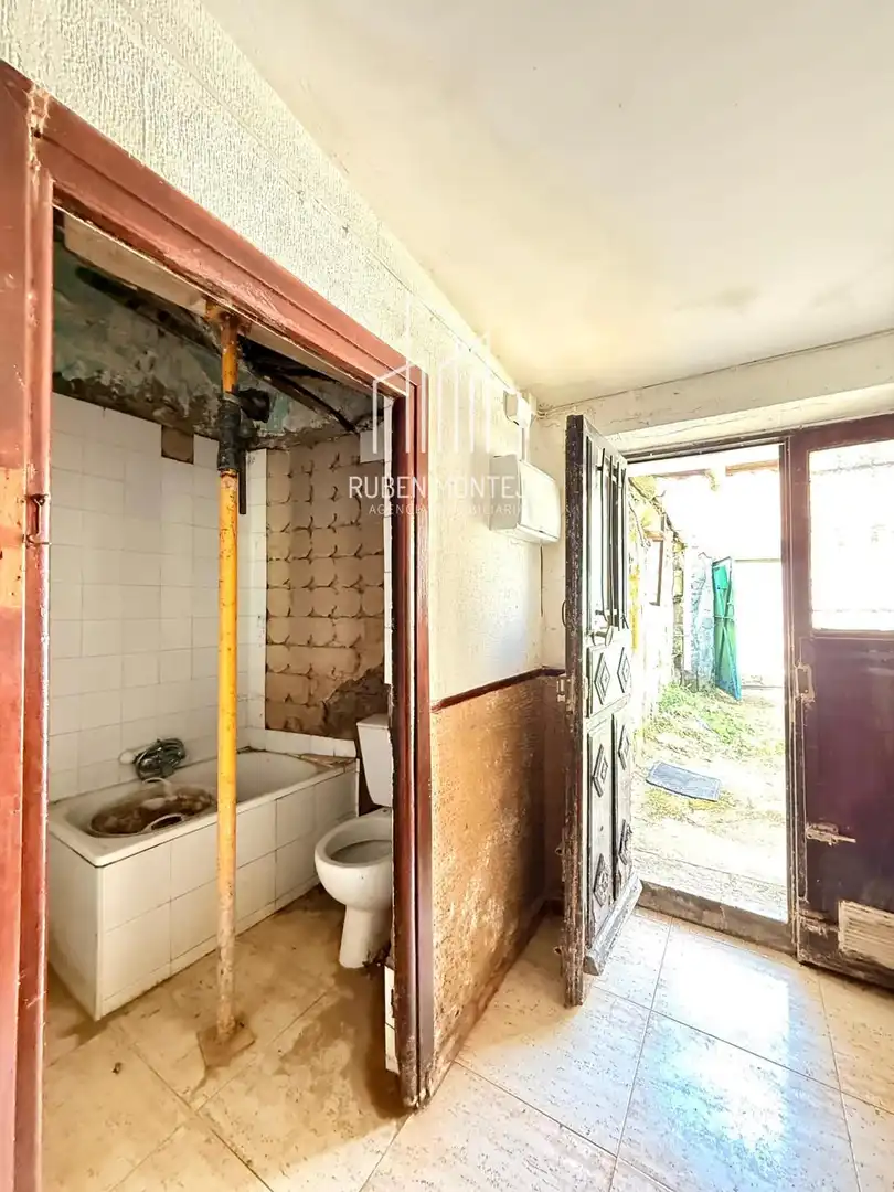 Bathroom of Houses for sale in Zarapicos  with Terrace