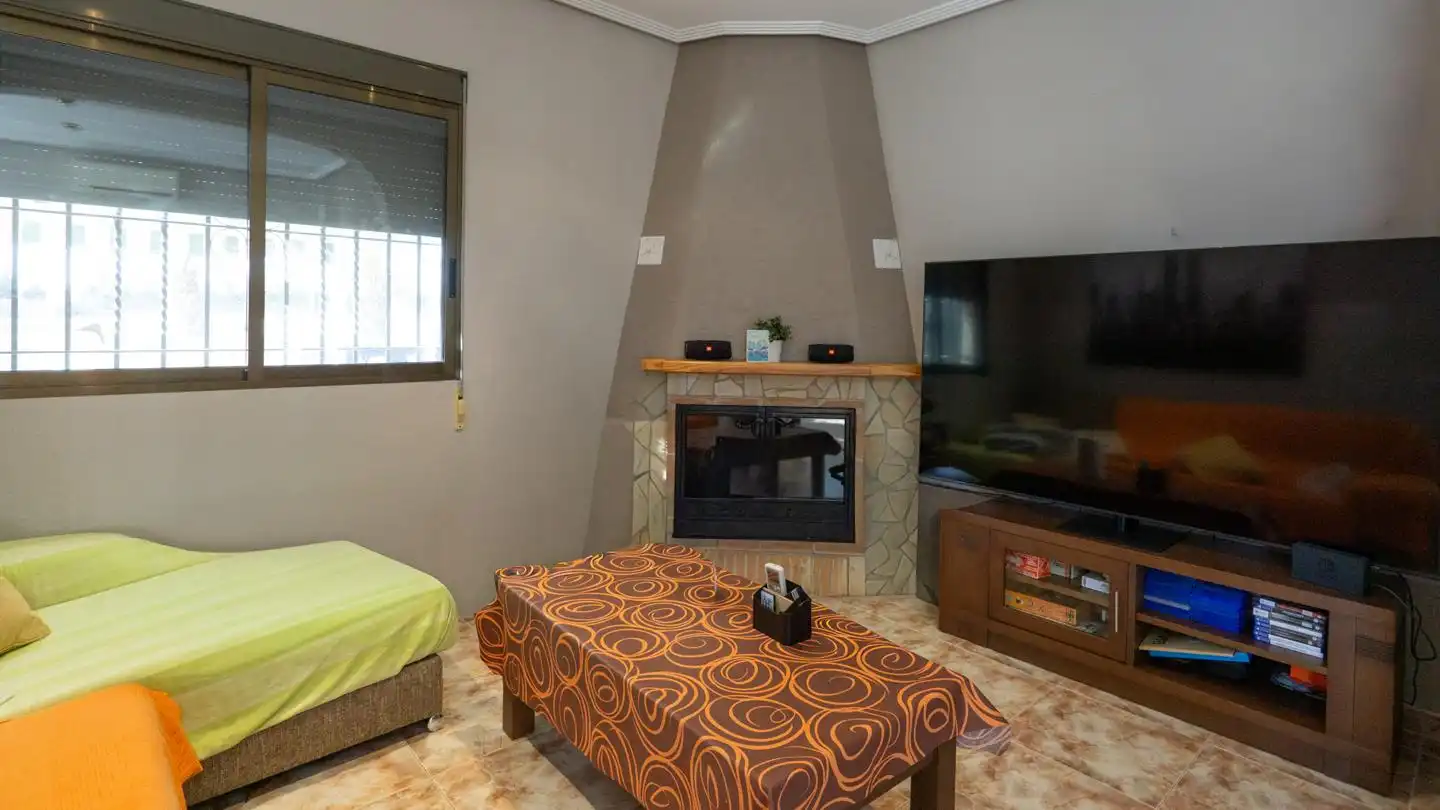 Sala de estar de Casa o chalet en venta en Crevillent con Aire acondicionado, Jardín privado y Terraza