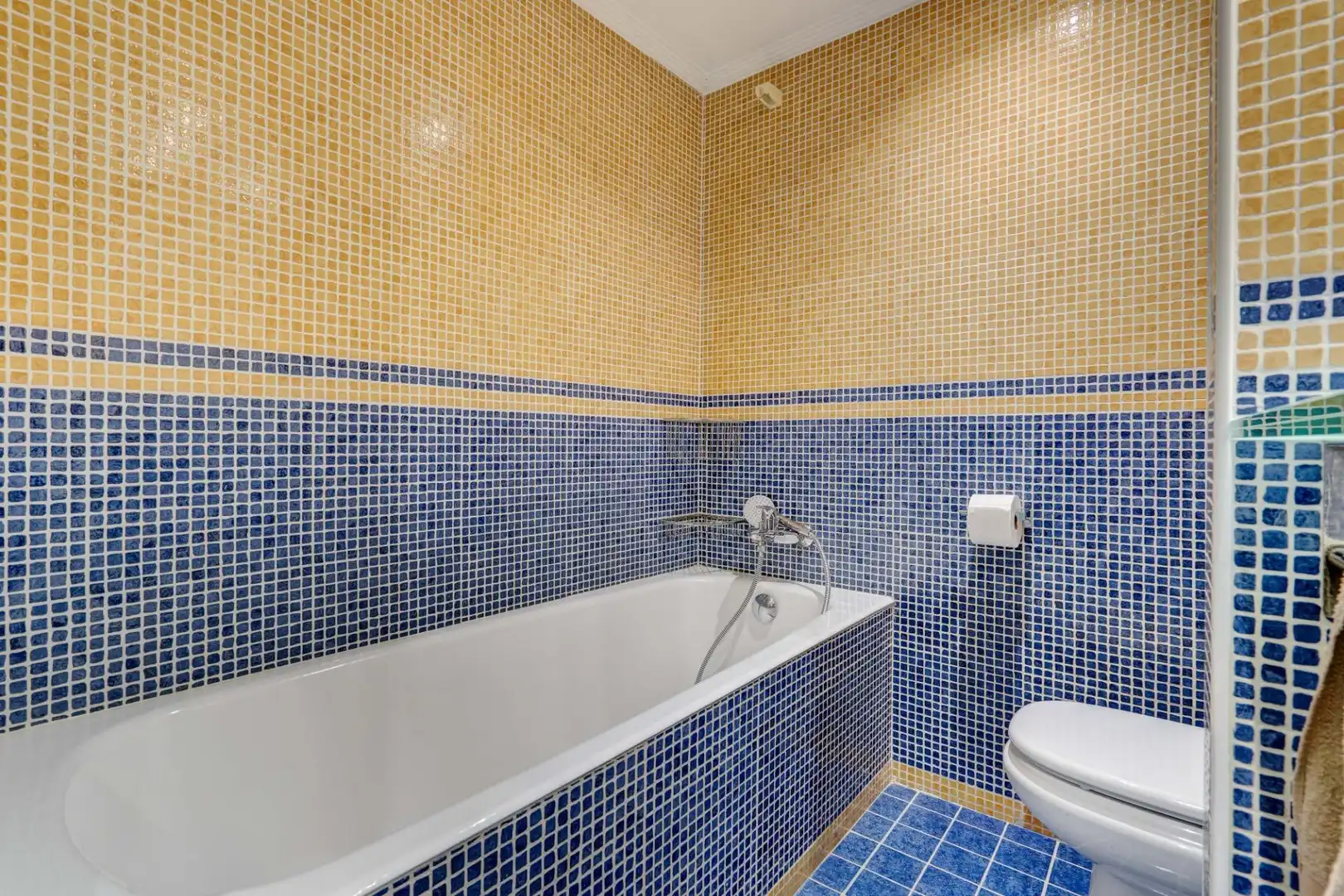 Baño de Piso en venta en Donostia - San Sebastián  con Calefacción, Trastero y Amueblado