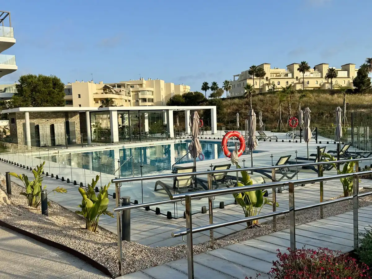 Home with pool for sale in El Faro de Calaburra - Chaparral