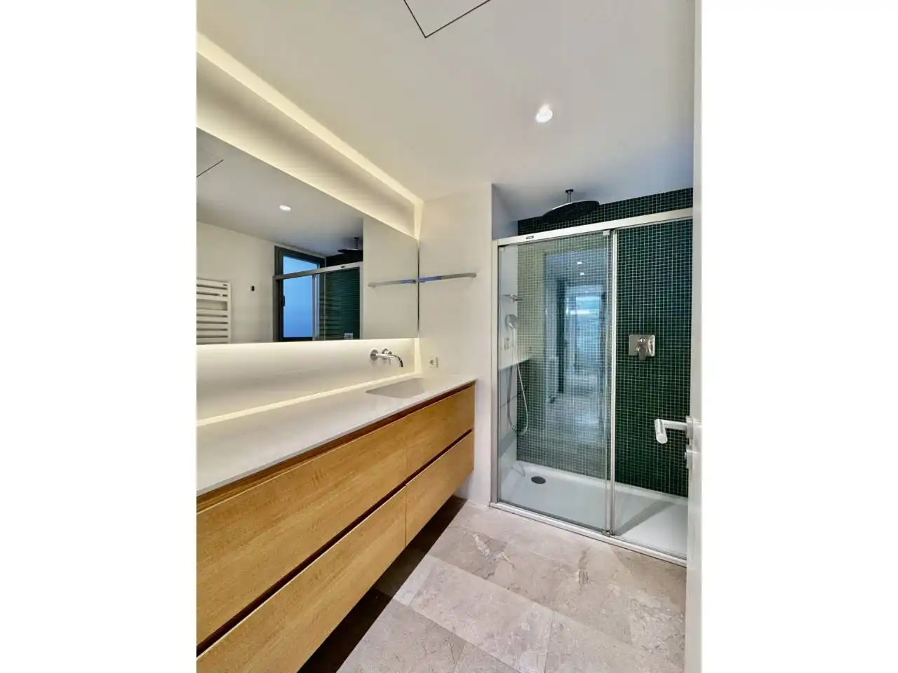Bathroom of Flat for rent in  Palma de Mallorca  with Air Conditioner, Heating and Terrace