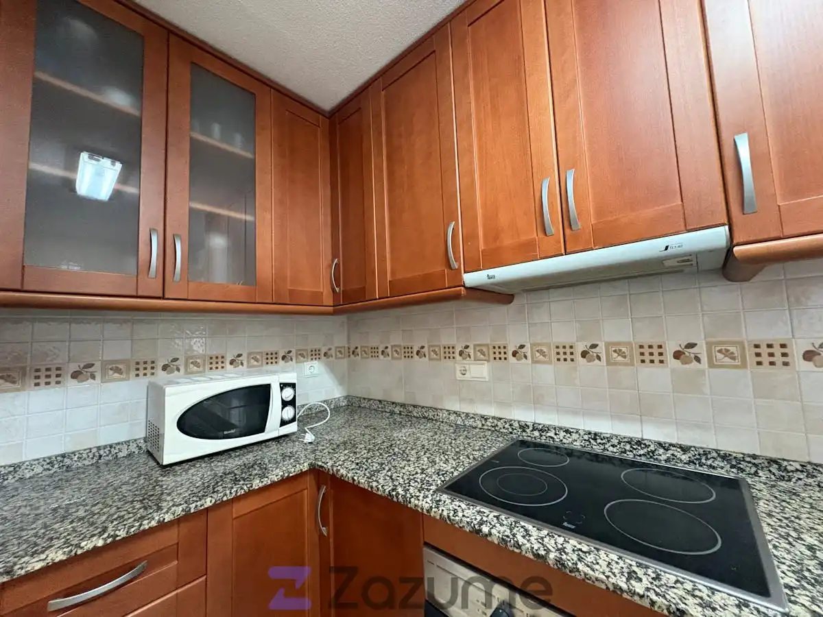 Cocina de Piso de alquiler en Torrevieja con Aire acondicionado, Calefacción y Terraza