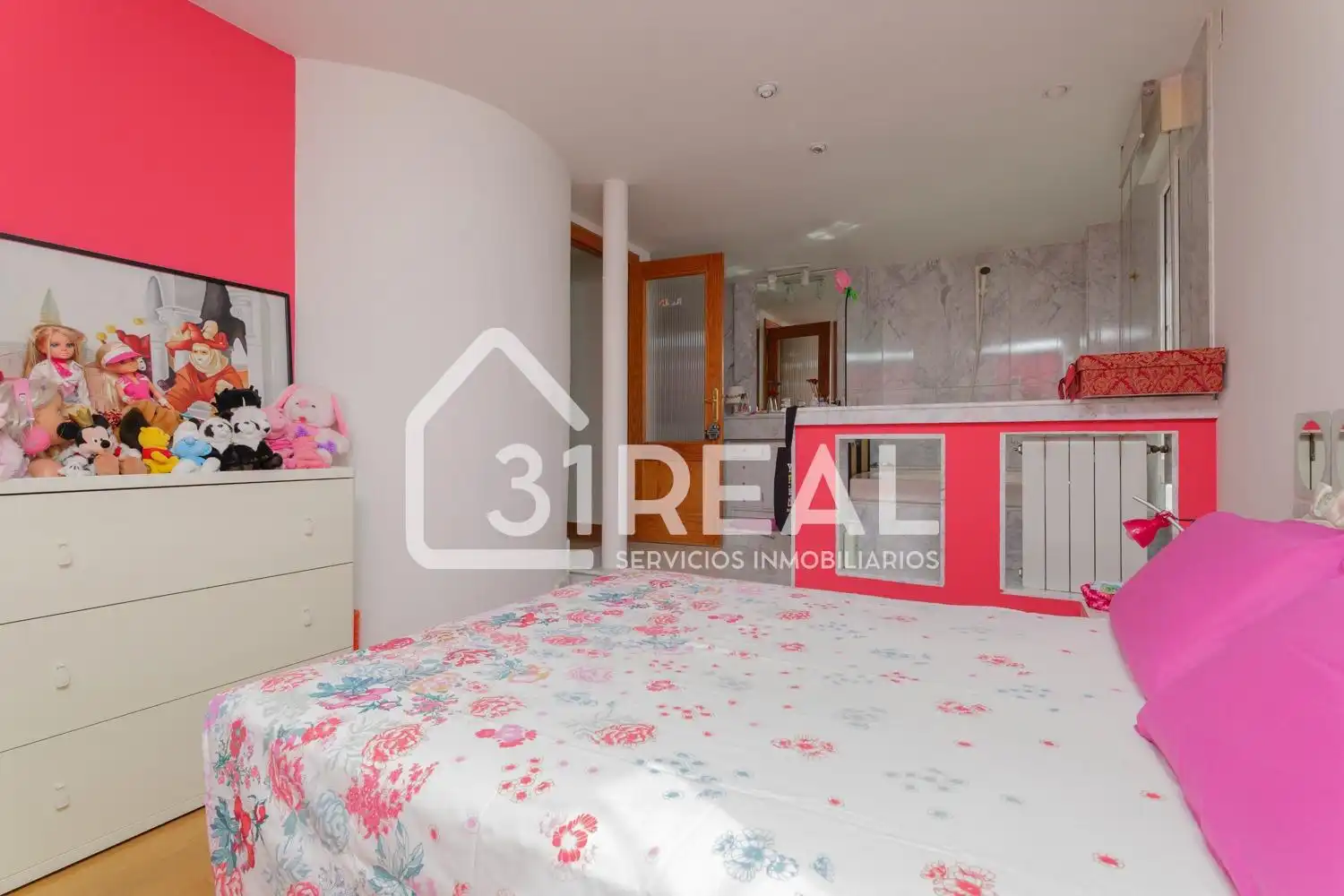 Habitación de Casa o chalet en venta en Madrid con Aire acondicionado, Calefacción y Jardín privado