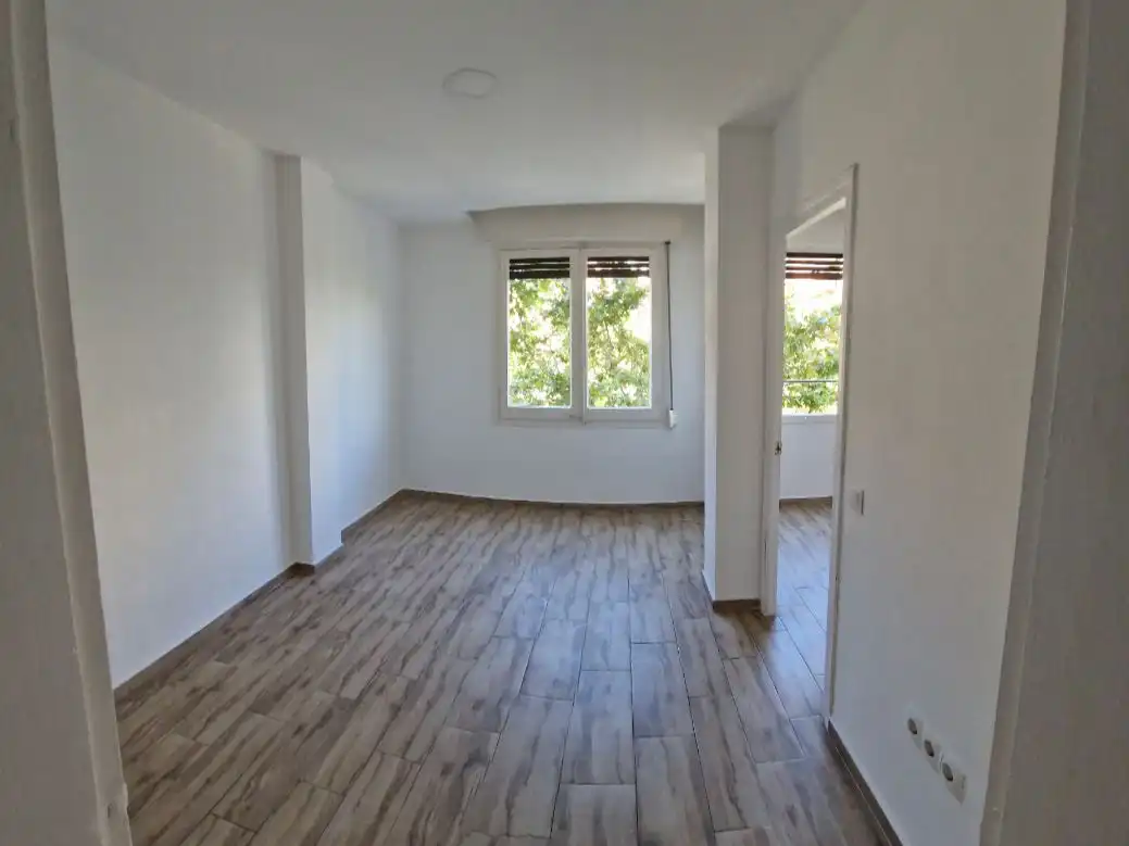 Wohnung mit Aufzug zum Verkauf in Avenida Meridiana 184-186