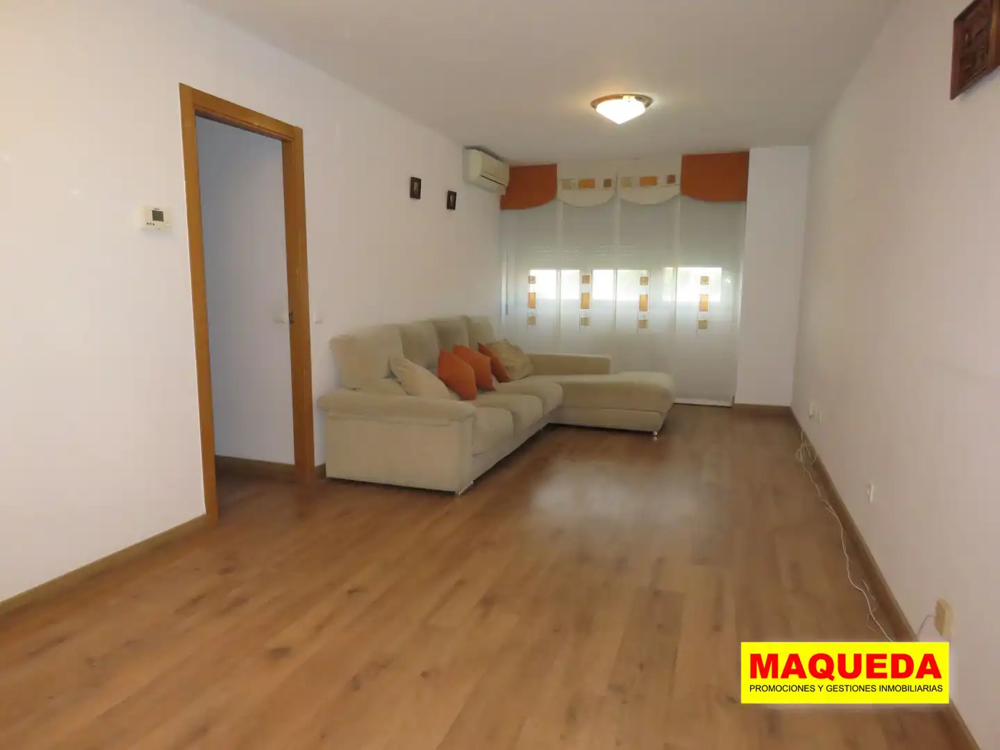 Wohnung zur Miete in Travesía Fuente Cisneros, Parque Oeste - Fuente Cisneros