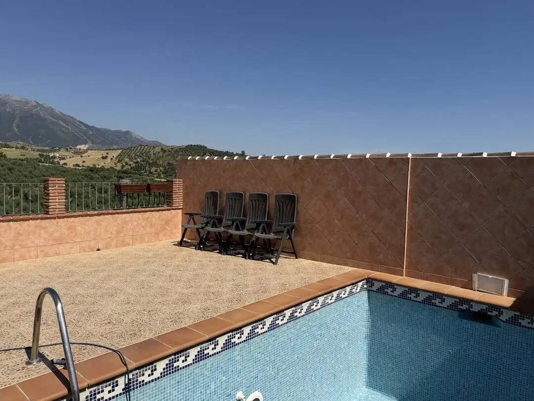 Terraza de Casa o chalet de alquiler en Periana con Terraza y Piscina