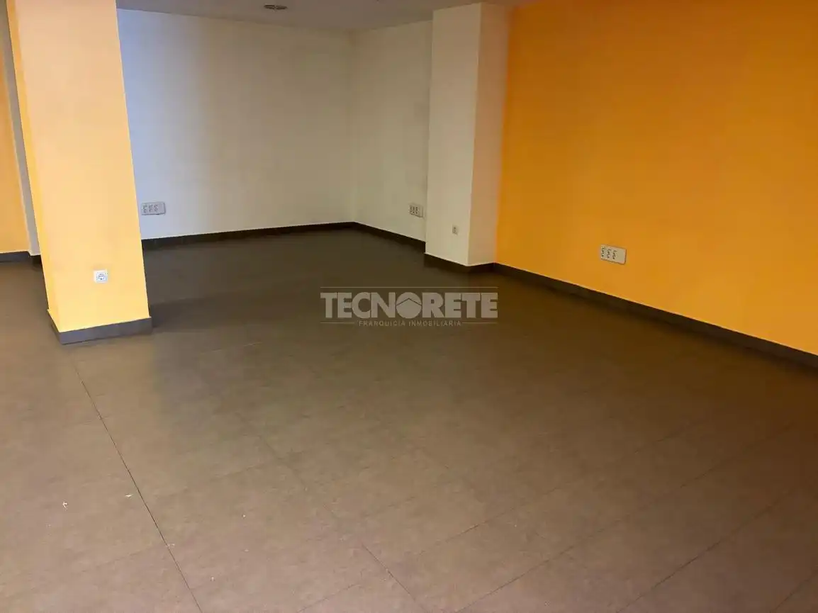 Local en venda en Guadalajara amb Aire condicionat i Calefacció