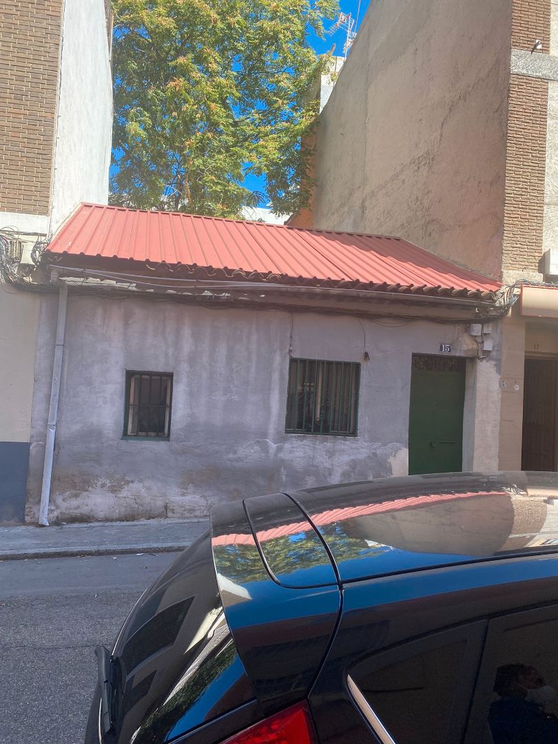 Exterior view of House or chalet for sale in  Madrid Capital  with Terrace and Internet