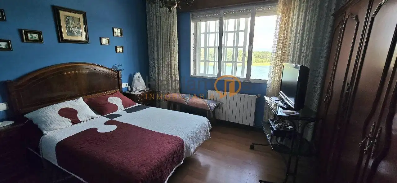 Habitación de Piso en venta en Vilagarcía de Arousa con Calefacción, Terraza y Trastero