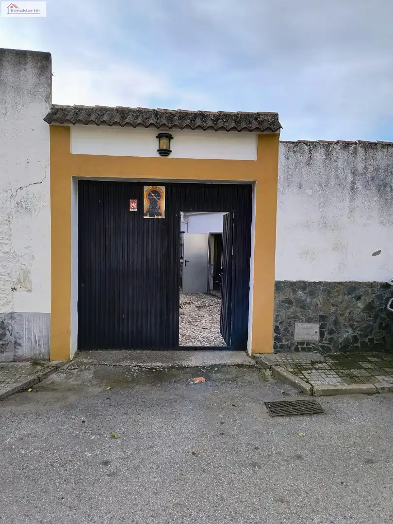Casa adosada en venta en Almadén de la Plata con Aire acondicionado, Calefacción y Terraza