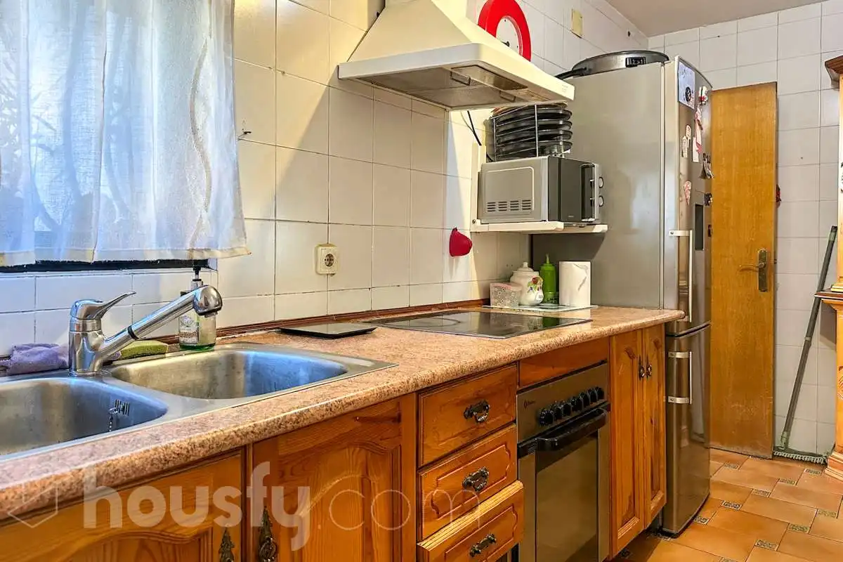 Detached homes for sale in Calle del Grabado, Sector 3