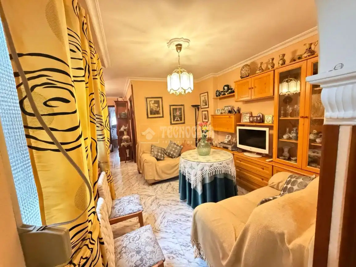 Living room of Flat for sale in Sevilla  with Air Conditioner