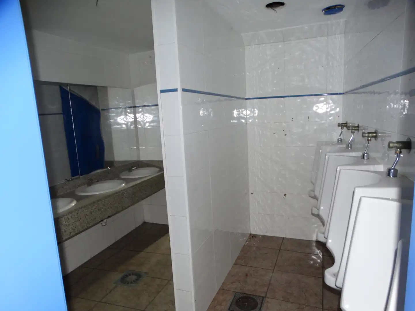 Bany de Local de lloguer en Toledo amb Aire condicionat i Calefacció
