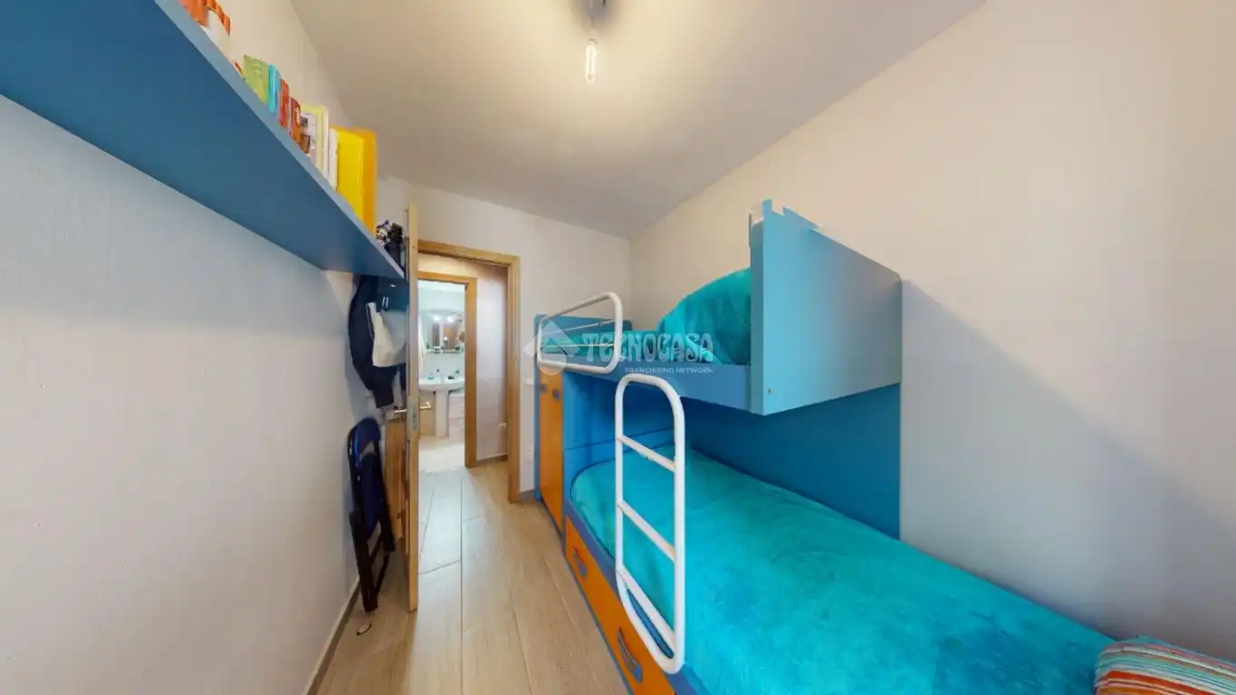 Habitación de Piso en venta en Azuqueca de Henares con Calefacción, Trastero y Internet