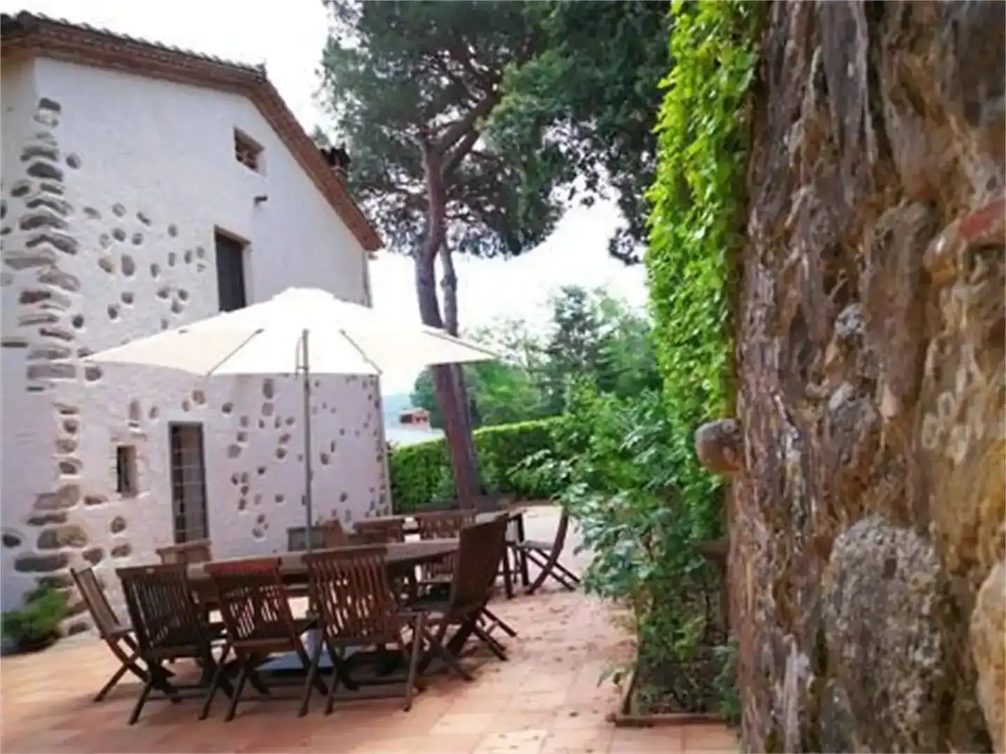 Terrassa de Finca rústica en venda en Sant Cebrià de Vallalta amb Piscina i Balcó