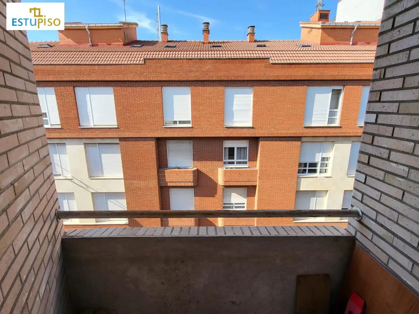 Exterior view of Attic for sale in León Capital   with Terrace and Balcony