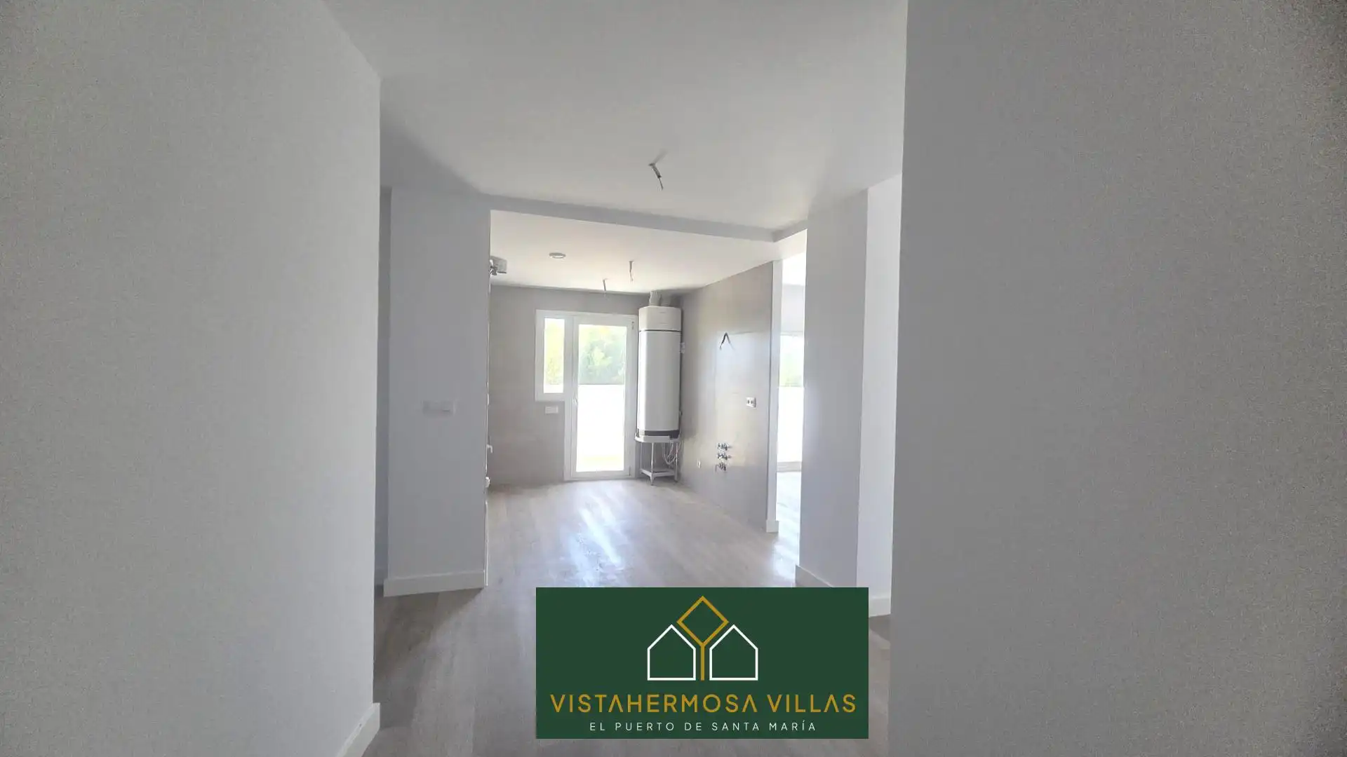 Vista exterior de Piso en venta en El Puerto de Santa María con Terraza y Piscina comunitaria