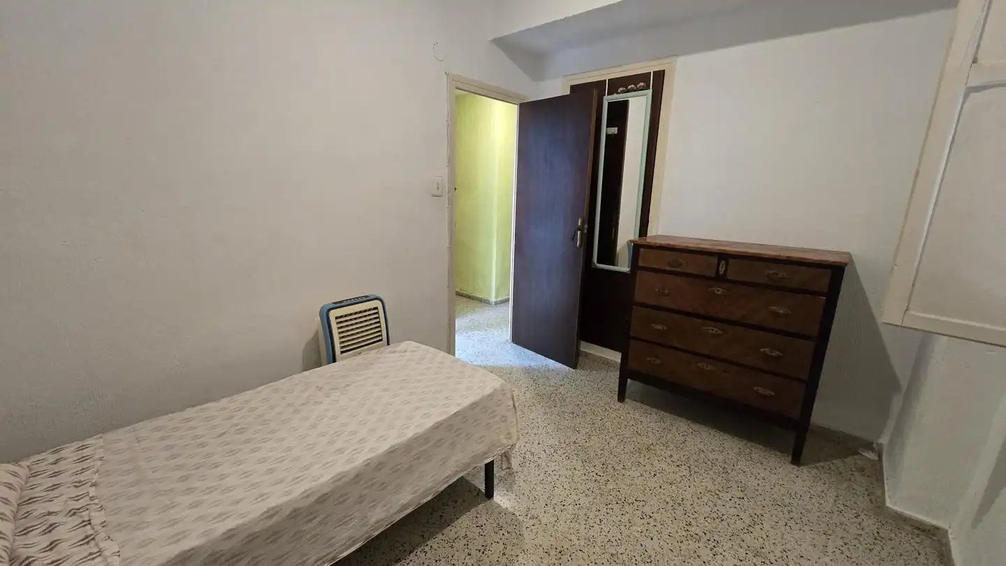 Schlafzimmer von Erdgeschoss zur Miete in Gandia