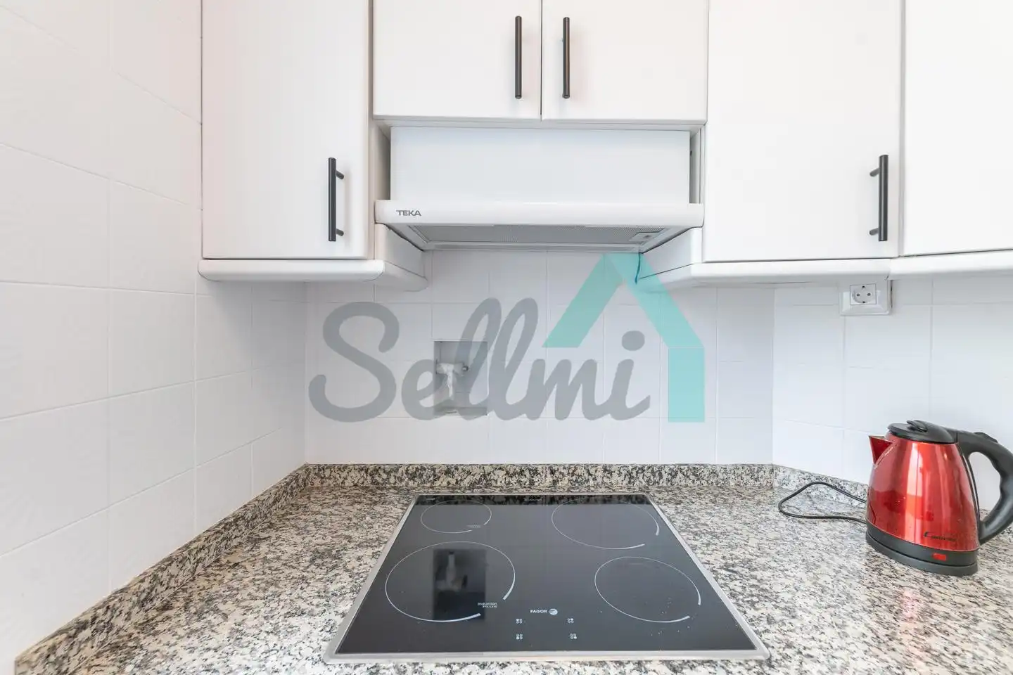 Kitchen of Flat for share in Oviedo   with Heating and Furnished