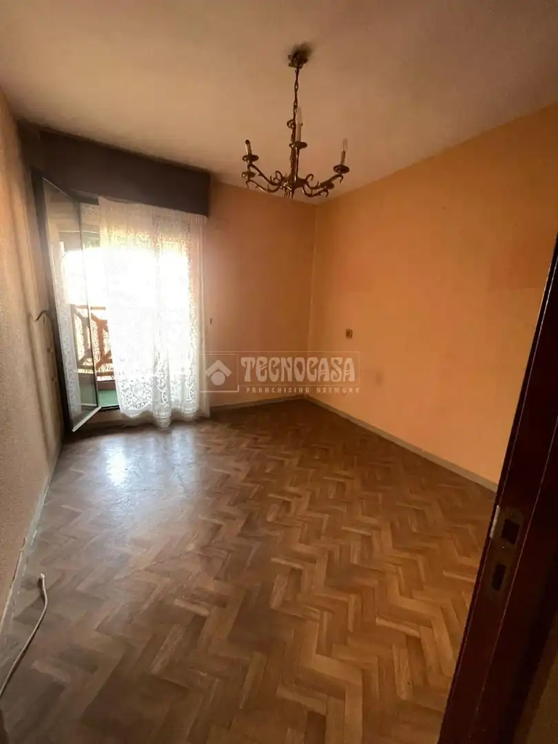 Habitación de Piso en venta en Madrid con Calefacción y Terraza