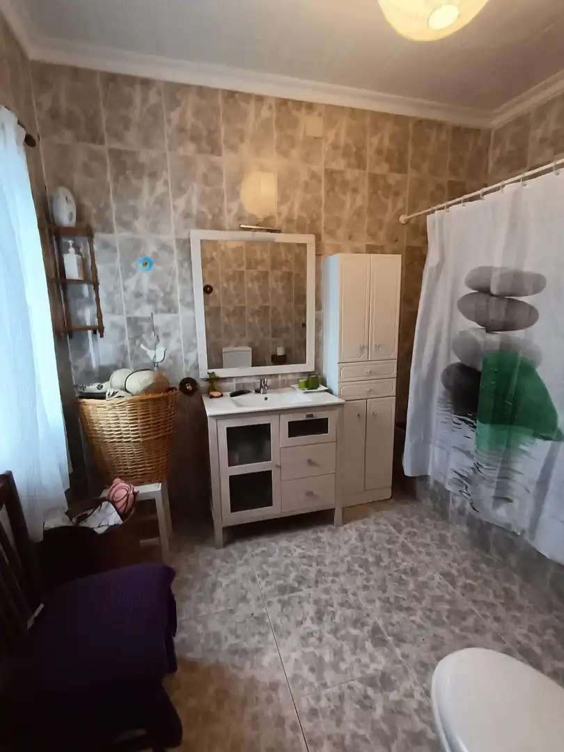 Baño de Casa o chalet en venta en Brazatortas con Aire acondicionado, Calefacción y Jardín privado