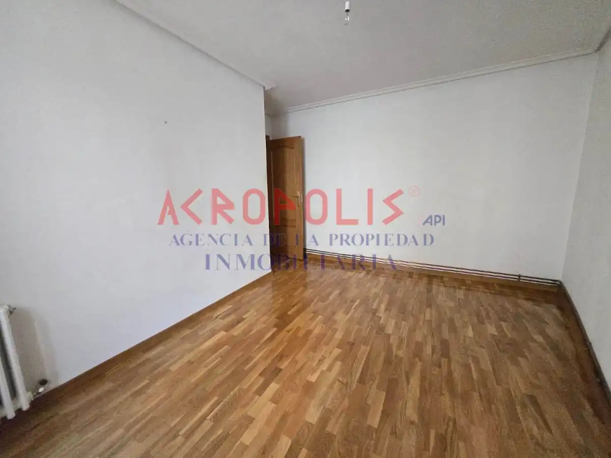 Wohnung zur Miete in Casco Antiguo