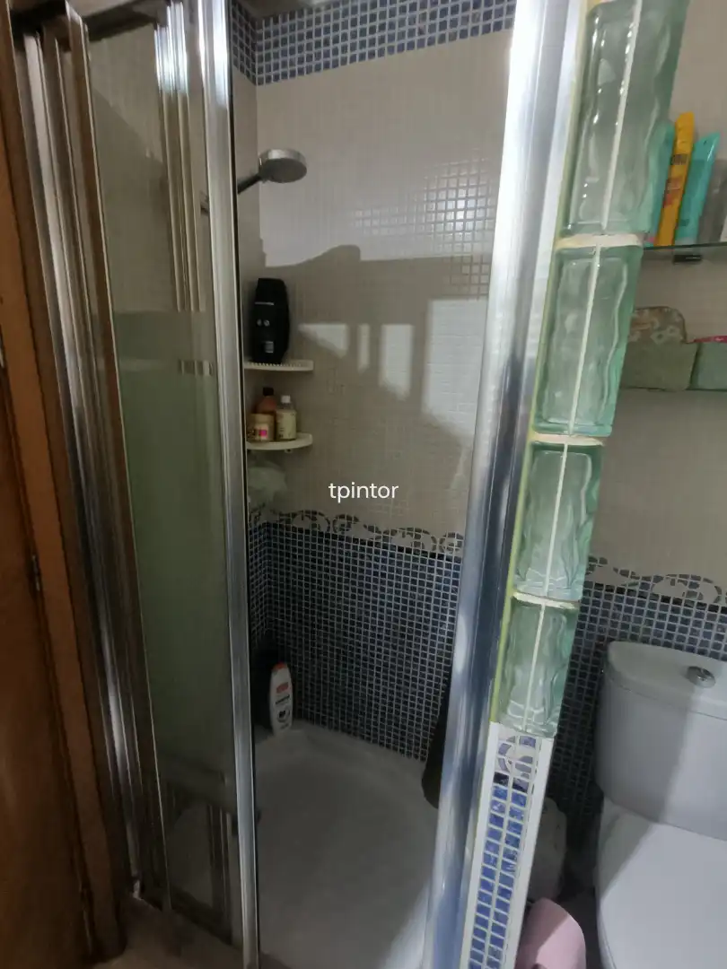 Bathroom of Flat for sale in Cáceres  with Air Conditioner, Heating and Private garden