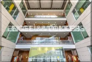 Außenansicht von Fabrikhallen zur Miete in El Prat de Llobregat