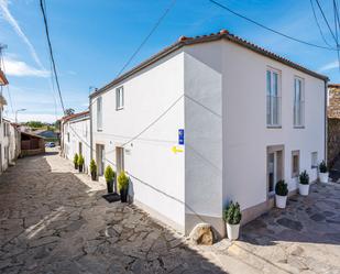 Vista exterior de Finca rústica en venda en Melide amb Moblat