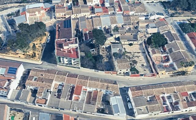 Terreno residencial en Venta en Avinguda del Crist en Guadasséquies