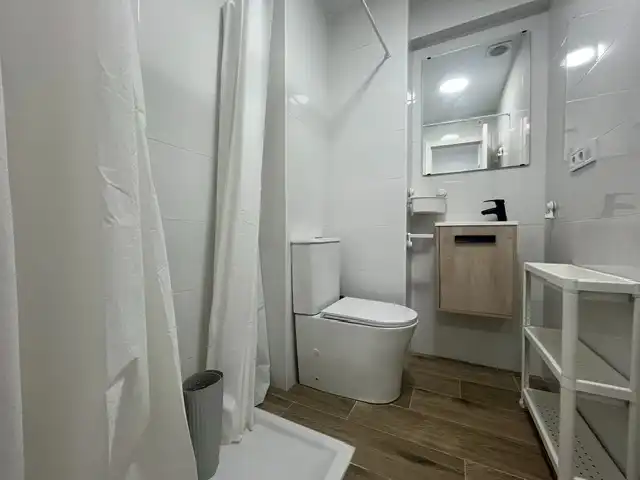 Baño de Piso de alquiler en Castellón de la Plana / Castelló de la Plana con Aire acondicionado y Amueblado