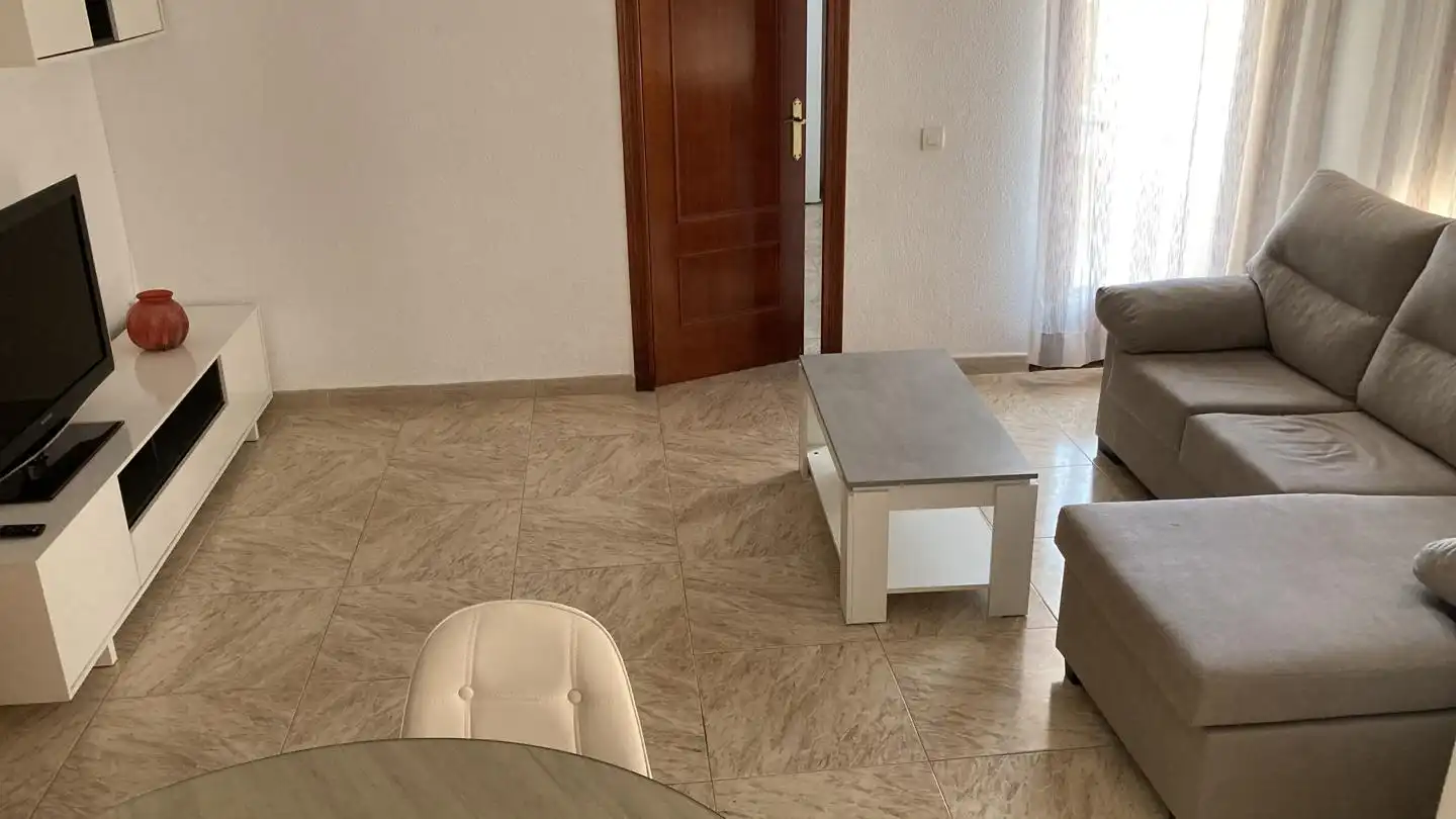 Sala de estar de Piso de alquiler en Garrucha con Terraza